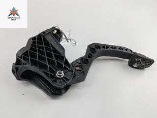 педаль сцепления Volkswagen Passat B6 2007, 2.0 л., бензин, МКПП, синий, универсал, 1K0721796
