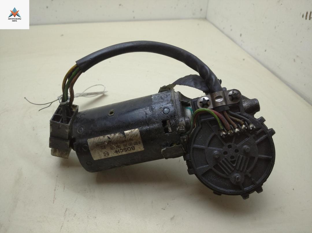 моторчик передних стеклоочистителей (дворников) Volkswagen LT 2 поколение 2002, 2.5 л., дизель, МКПП, красный, микроавтобус, 0390241345 - фото №1