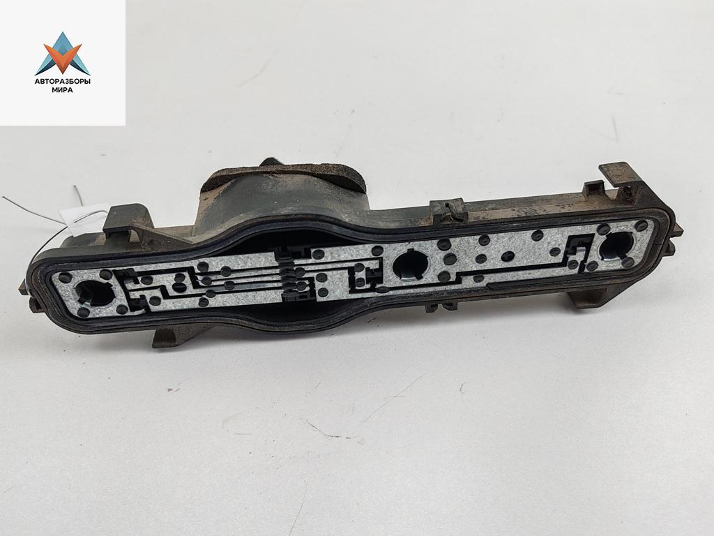 Плата фонаря заднего правого Renault Espace 4 поколение 2003, 2.2 л., дизель, МКПП, серый, минивэн, 89023832 - фото №1
