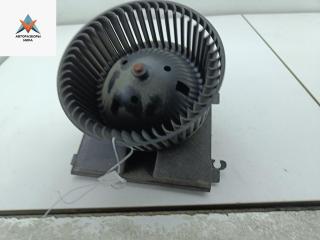 моторчик печки Volkswagen Passat B5 1997, 1.6 л., бензин, МКПП, зелёный, седан, 8D1819021