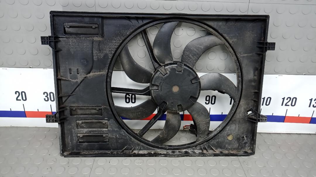 вентилятор радиатора Volkswagen Golf 7 поколение 2013, 1.6 л., дизель, МКПП, хетчбэк 5 дв. - фото №1