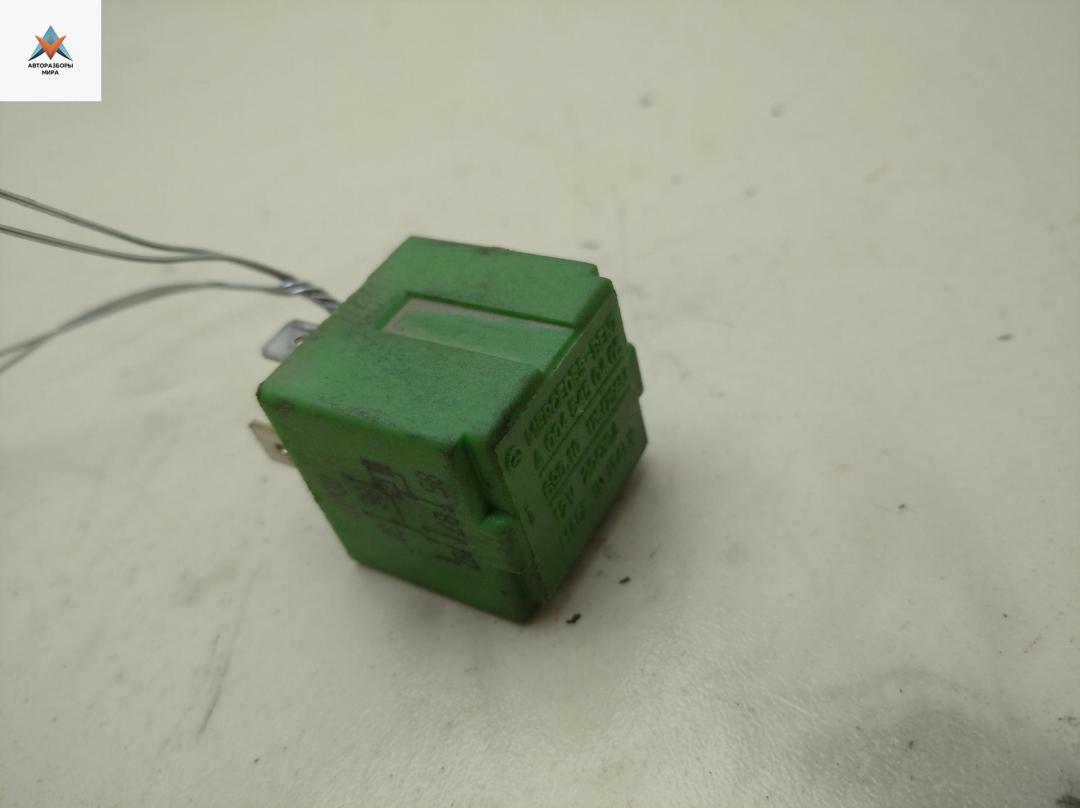 реле (прочие) Volkswagen LT 2 поколение 2002, 2.5 л., дизель, МКПП, красный, микроавтобус, A0045450405 - фото №1