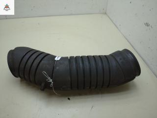 патрубок воздушного фильтра Volkswagen Transporter T4 1991, 1.9 л., дизель, 028129627A