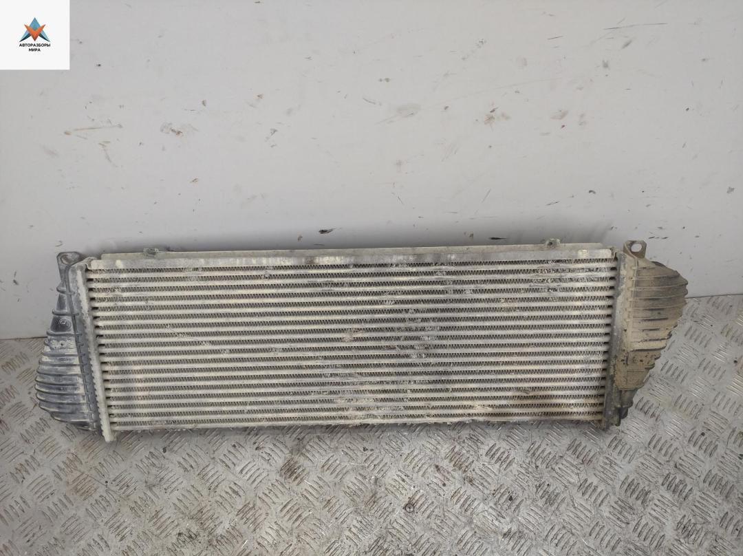 радиатор интеркулера Mercedes-Benz Sprinter W901-W905 2005, 2.2 л., дизель, МКПП, зелёный, микроавтобус - фото №1