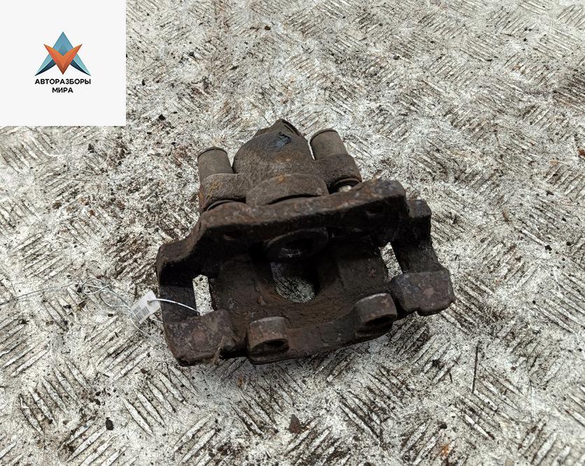 суппорт задний правый BMW 3 серия E46 2000, 2.0 л., бензин, АКПП, чёрный, седан - фото №1