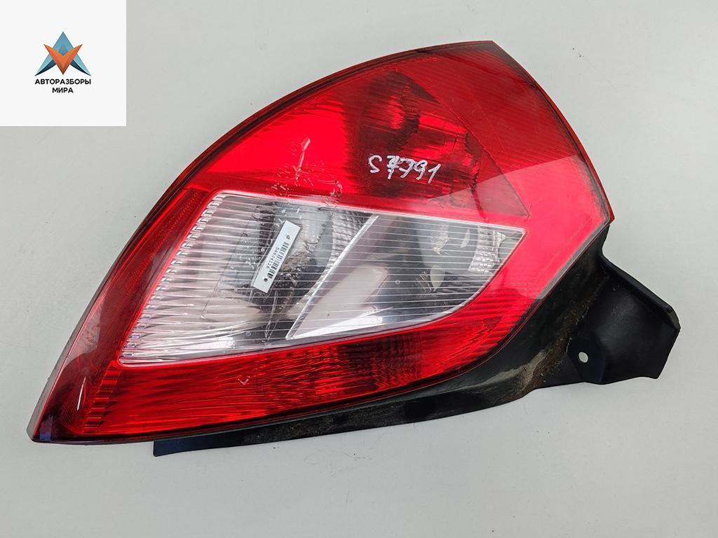 фонарь задний левый Renault Megane 2 поколение 2004, 1.6 л., бензин, МКПП, серый, хетчбэк 5 дв., 8200073236 - фото №1