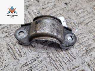 крепление стабилизатора / втулки стабилизатора Volkswagen Passat B5 1998, 1.6 л., бензин, МКПП, синий, универсал, 4D0611336D