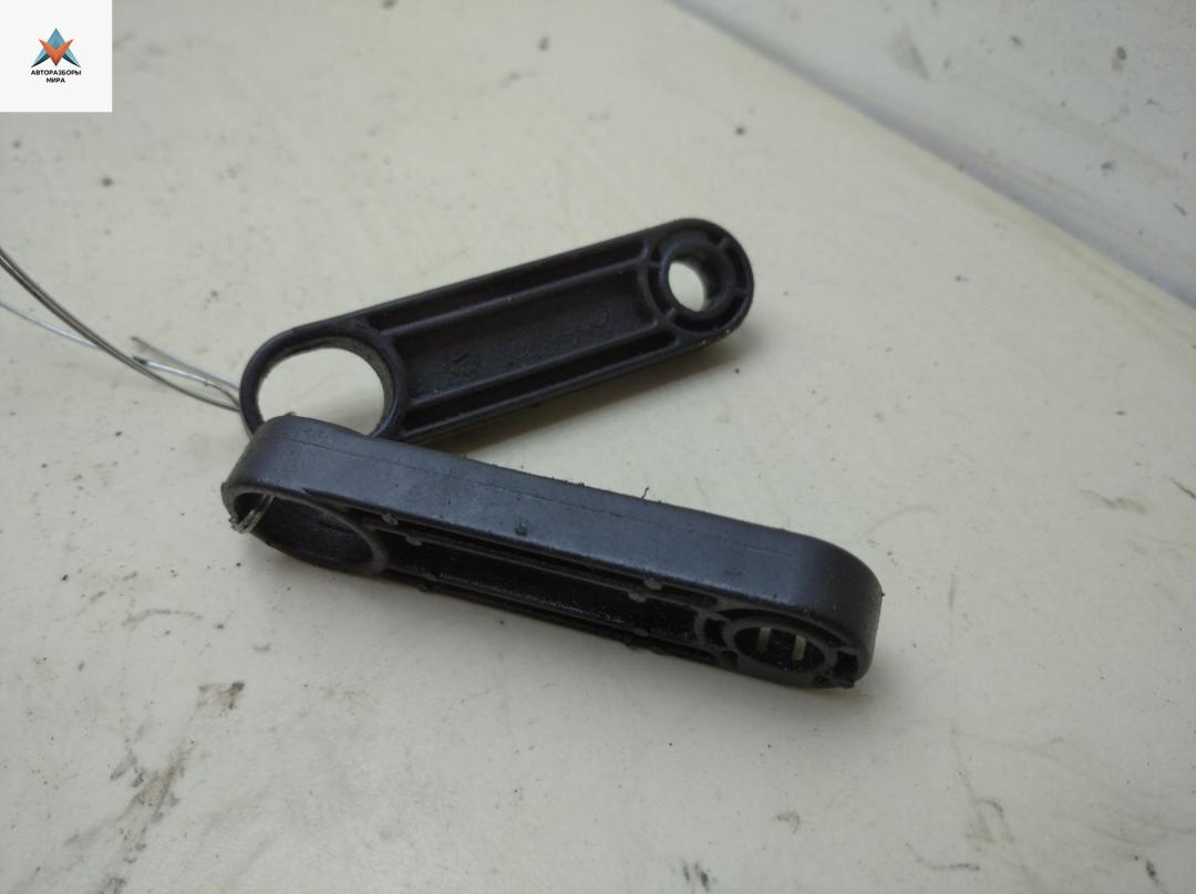 кронштейн радиатора Volkswagen Transporter T4 1994, 2.4 л., дизель, МКПП, серый, микроавтобус, 701121575 - фото №1