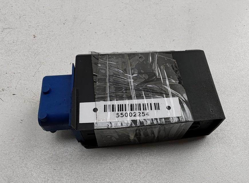 Активатор (привод) замка двери задней левой BMW 3 E36 1993, 2.0 л., бензин, АКПП, серый, седан, 1387607