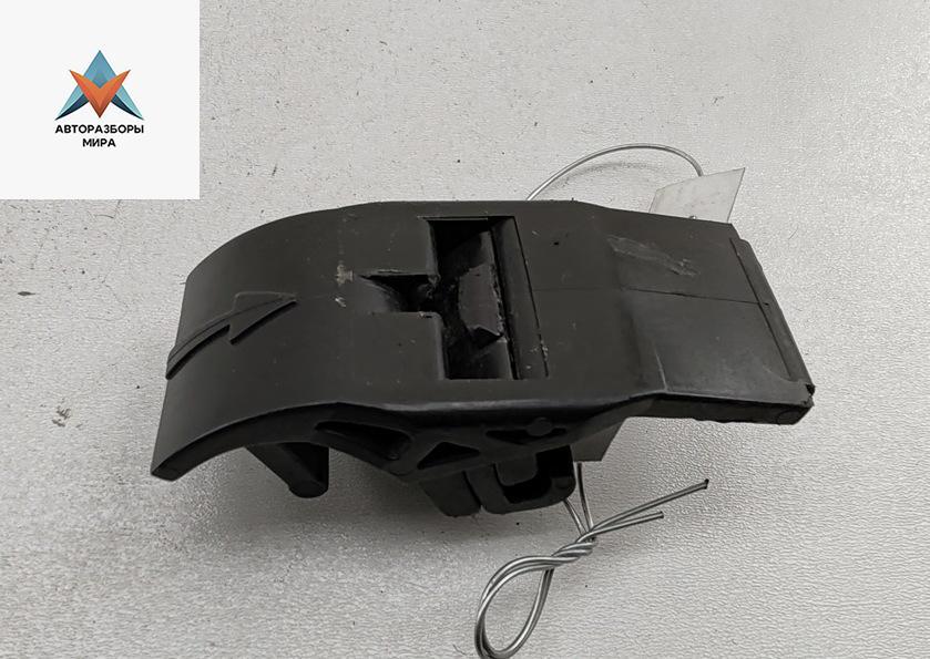 кронштейн радиатора BMW 3 серия E36 1991, 1.8 л., бензин, АКПП, синий, седан - фото №1