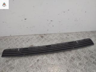 решетка капота Volkswagen Transporter T4 1995, 2.4 л., дизель, МКПП, чёрный, микроавтобус, 701819103