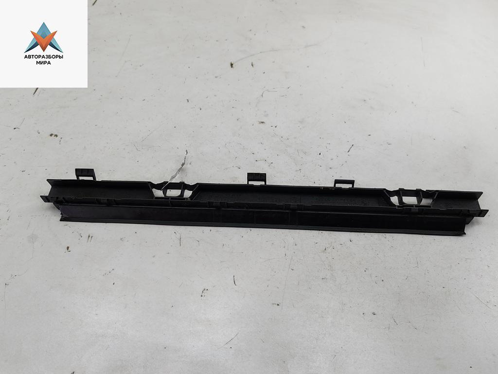 кронштейн радиатора BMW 3 серия E46 2000, 2.0 л., бензин, АКПП, серый, универсал, 1436245 - фото №1