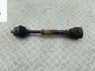 полуось передняя левая (приводной вал, ШРУС) Volkswagen Passat B5 1999, 1.6 л., бензин, МКПП, зелёный, универсал