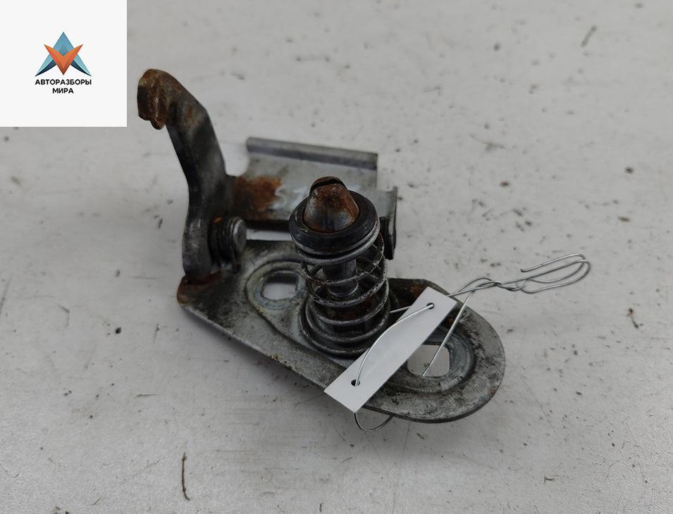 замок капота BMW 3 серия E36 1993, 2.0 л., бензин, АКПП, серый, седан, 8130865 - фото №1