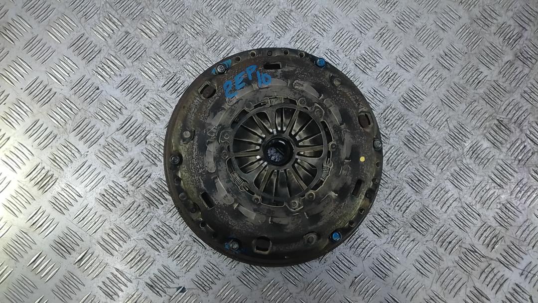 маховик Mitsubishi ASX 1 поколение 2010, 1.8 л., дизель, МКПП, внедорожник 5 дв. - фото №1