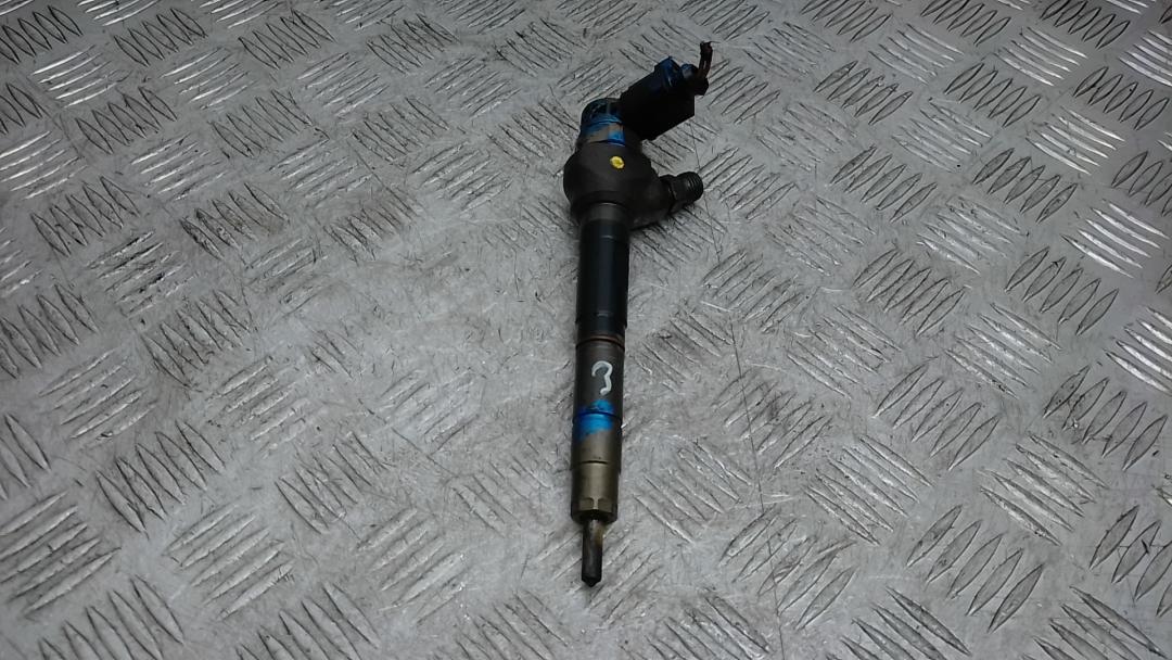 форсунка Skoda Octavia 3 поколение (A7) 2015, 1.6 л., дизель, МКПП, хетчбэк 5 дв., 0445110477 - фото №1