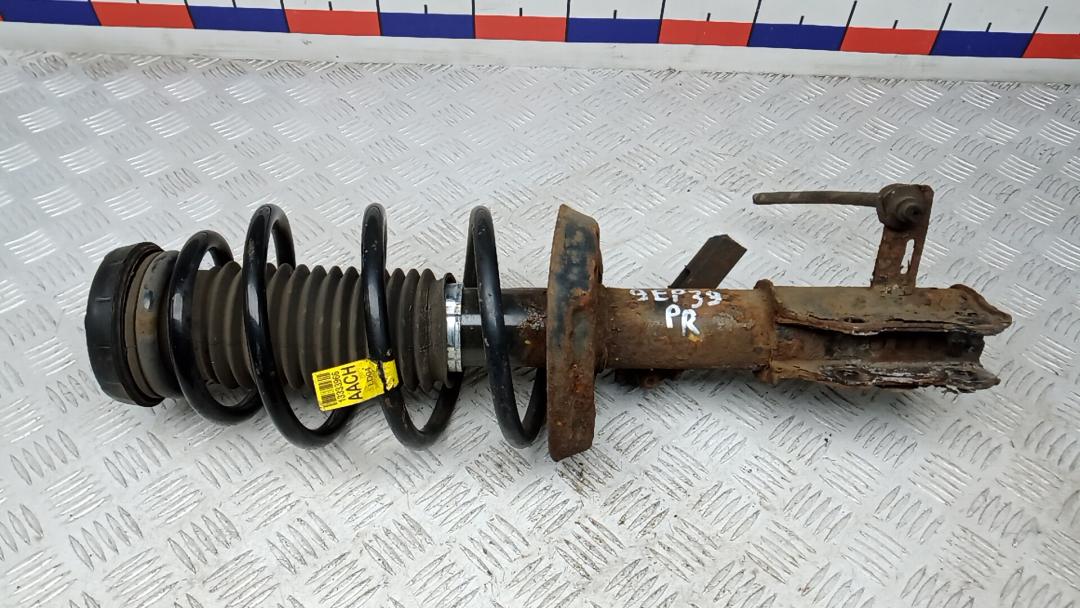 Стойка Chevrolet Cruze 1 поколение 2011, 2.0 л., CDi, дизель, МКПП, седан, 13337808, 13333966, 13505131 - фото №1