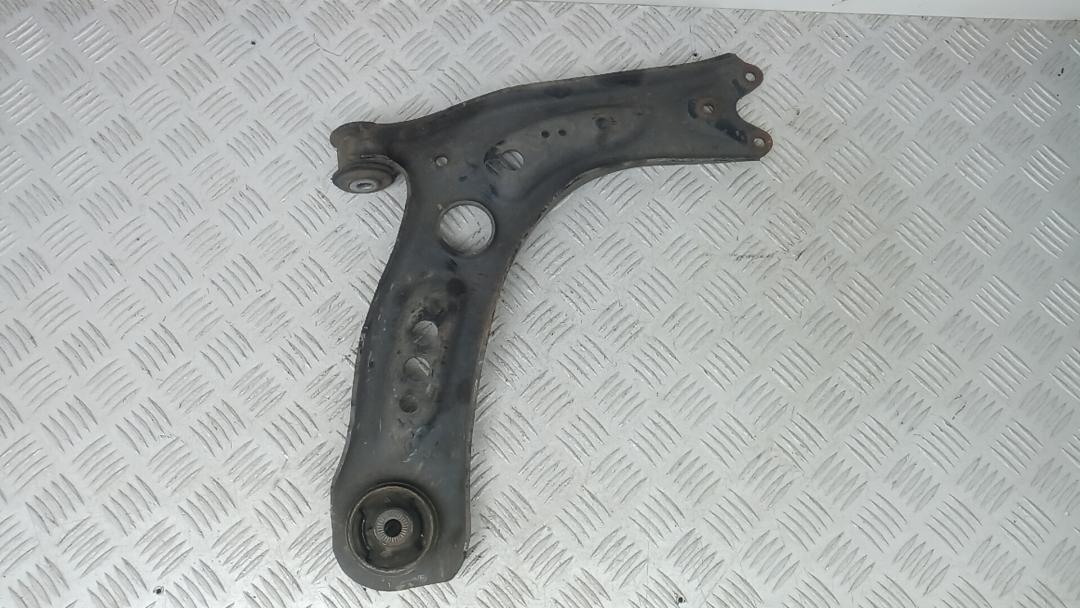 рычаг передний правый Skoda Octavia 3 поколение (A7) 2013, 1.6 л., дизель, АКПП, универсал, 5Q0407152P - фото №1
