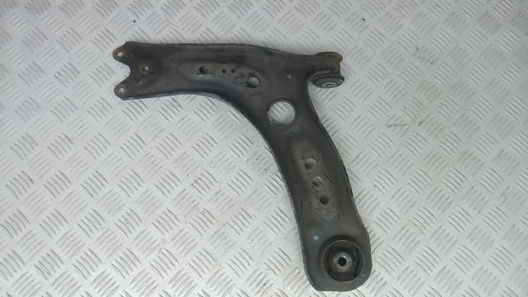 рычаг передний левый Skoda Octavia 3 поколение (A7) 2013, 1.6 л., дизель, АКПП, универсал, 5Q0407151P - фото №1