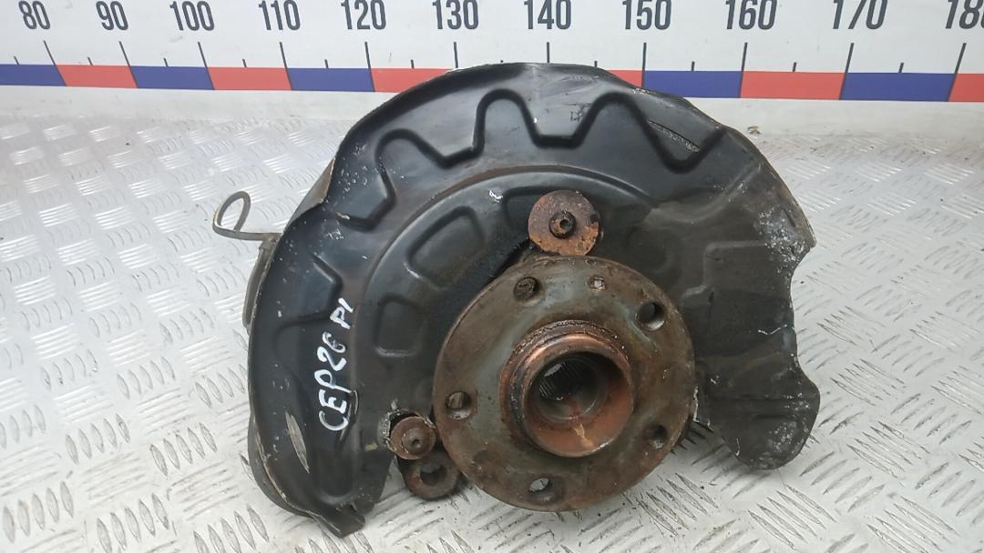 ступица передняя левая Volkswagen Golf 7 поколение 2013, 1.6 л., дизель, МКПП, хетчбэк 5 дв. - фото №1