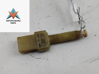 Датчик (включатель) стоп-сигнала Audi A6 4B/C5 1998, 2.4 л., бензин, МКПП, серый, седан, 4A0945515