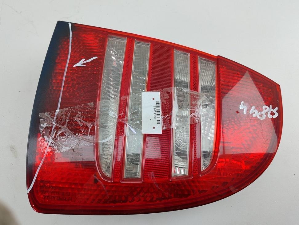 фонарь задний правый Skoda Superb 1 поколение 2002, 1.9 л., дизель, МКПП, синий, седан, 3U5945096 - фото №1