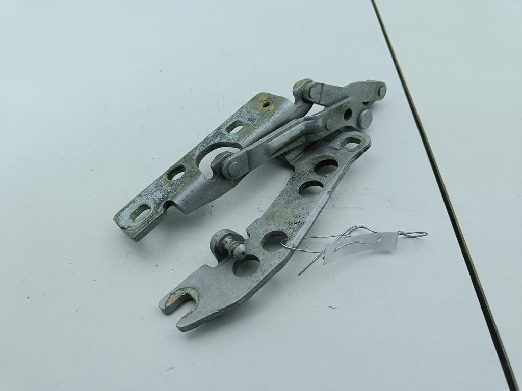 петля капота левая BMW 5 E39 1999, серый, универсал, 41618203275