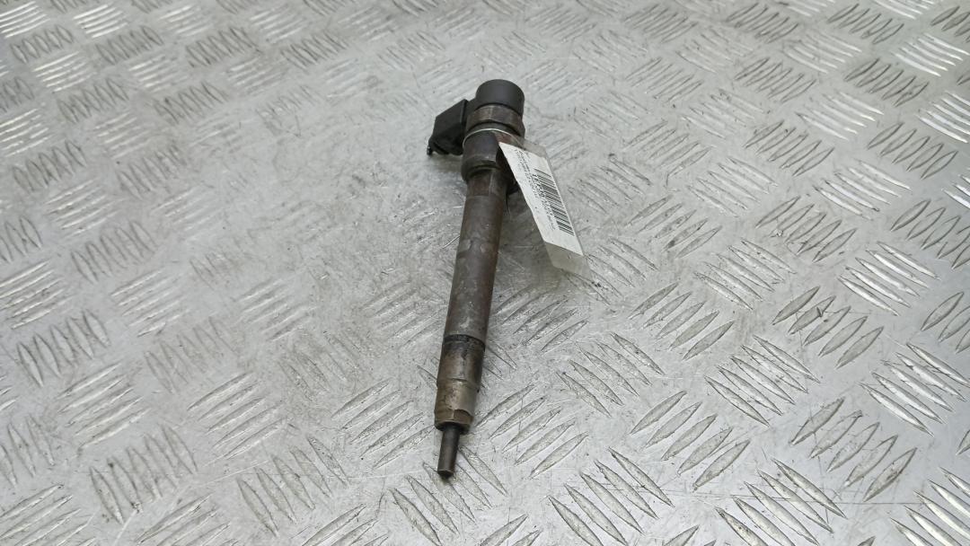 форсунка Mercedes-Benz Vito W639 2004, 2.2 л., CDI 111, дизель, АКПП, микроавтобус, 0445110177 - фото №1