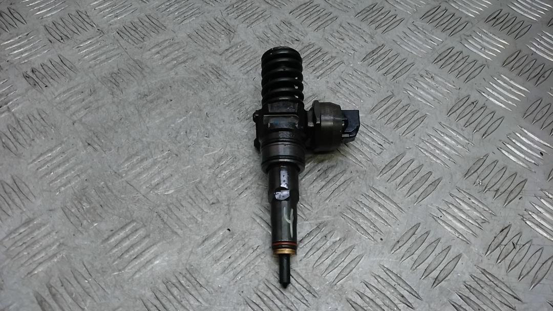 форсунка Volkswagen Jetta 5 поколение 2008, 1.9 л., дизель, МКПП, седан, 0414720215, PDB016 - фото №1