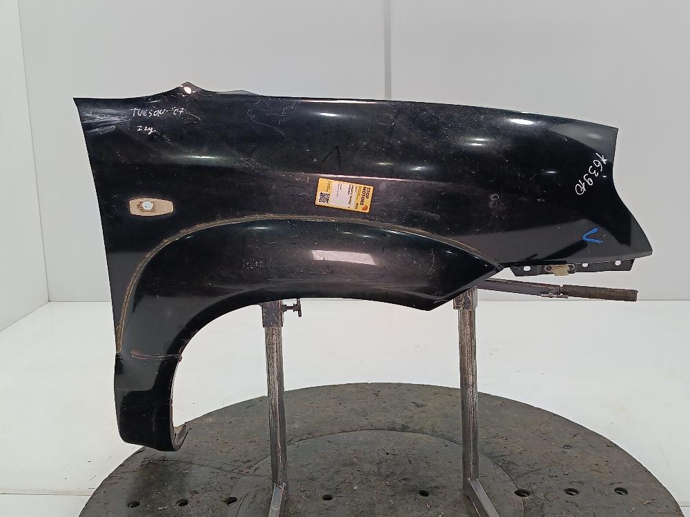 крыло переднее правое Hyundai Tucson 1 поколение 2008, цвет - фото №1