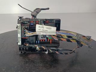 блок предохранителей Peugeot Partner 2 поколение (B9) 2009, цвет, 9650618580