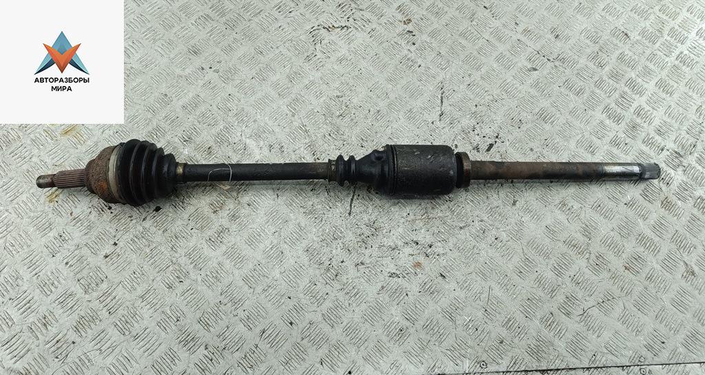 полуось передняя правая (приводной вал, ШРУС) Opel Vivaro A 2005, 1.9 л., дизель, МКПП, белый, микроавтобус - фото №1