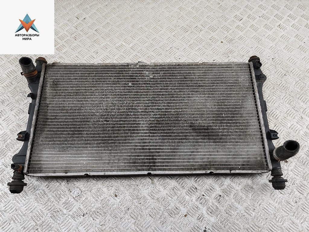 радиатор охлаждения Ford Transit 6 поколение 2005, 2.0 л., дизель, МКПП, белый, микроавтобус - фото №1