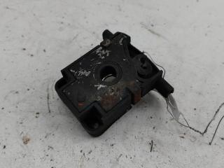 замок капота BMW 3 E46 2002, 2.0 л., дизель, АКПП, синий, универсал, 8203859