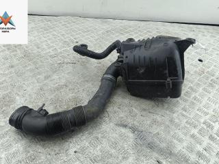 корпус воздушного фильтра Volkswagen Passat B6 2005, 1.6 л., бензин, МКПП, серый, универсал