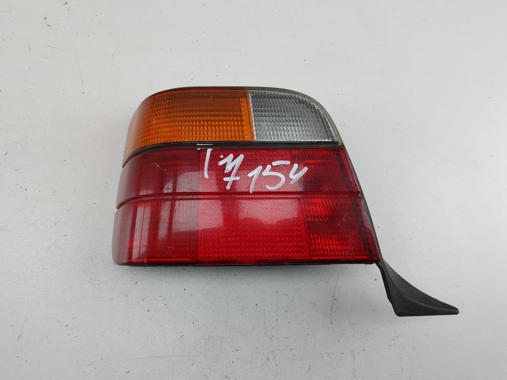 фонарь задний левый BMW 3 E36 1997, 1.8 л., бензин, МКПП, красный, универсал, 8371933