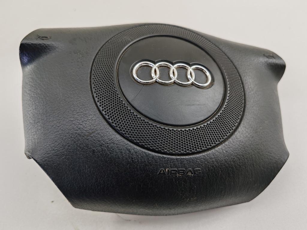 подушка безопасности водителя Audi A6 C5 1999, 2.4 л., бензин, АКПП, чёрный, универсал, 4B0880201AD