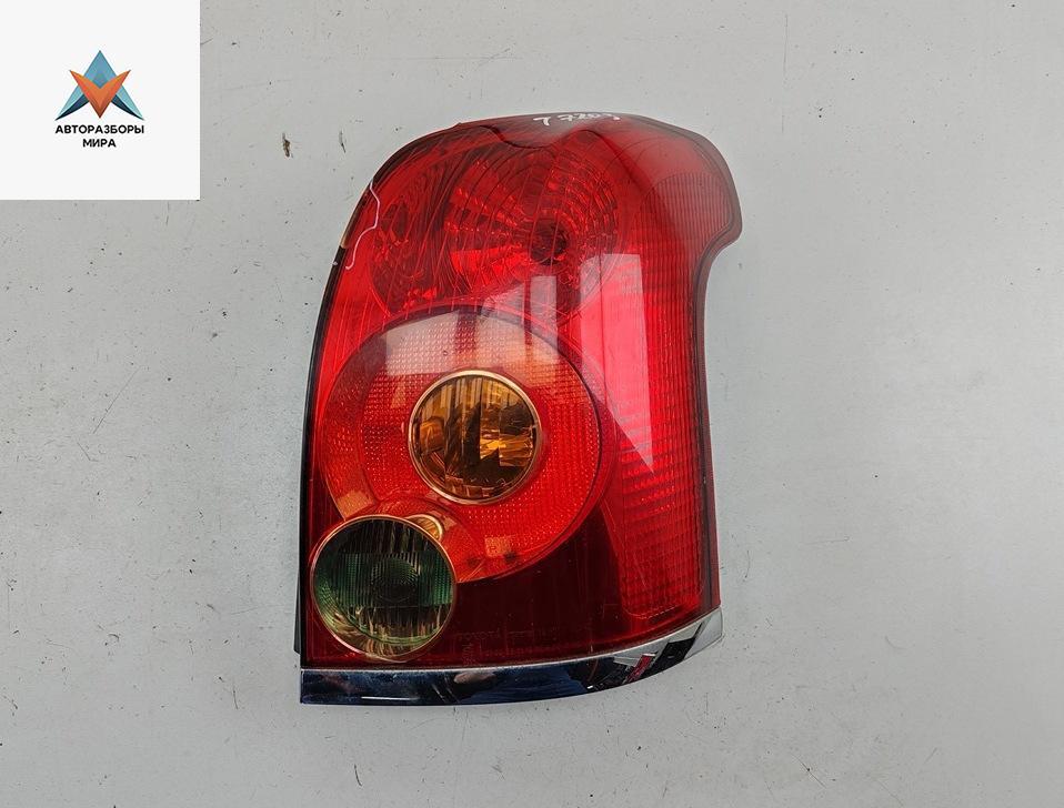 фонарь задний правый Toyota Avensis 2 поколение (T250) 2005, 2.2 л., дизель, МКПП, серый, универсал - фото №1