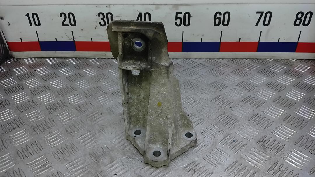 Кронштейн двигателя дизельный Land Rover Range Rover Sport 1 поколение 2008, 2.7 л., TDVM, дизель, АКПП, внедорожник 5 дв. - фото №1