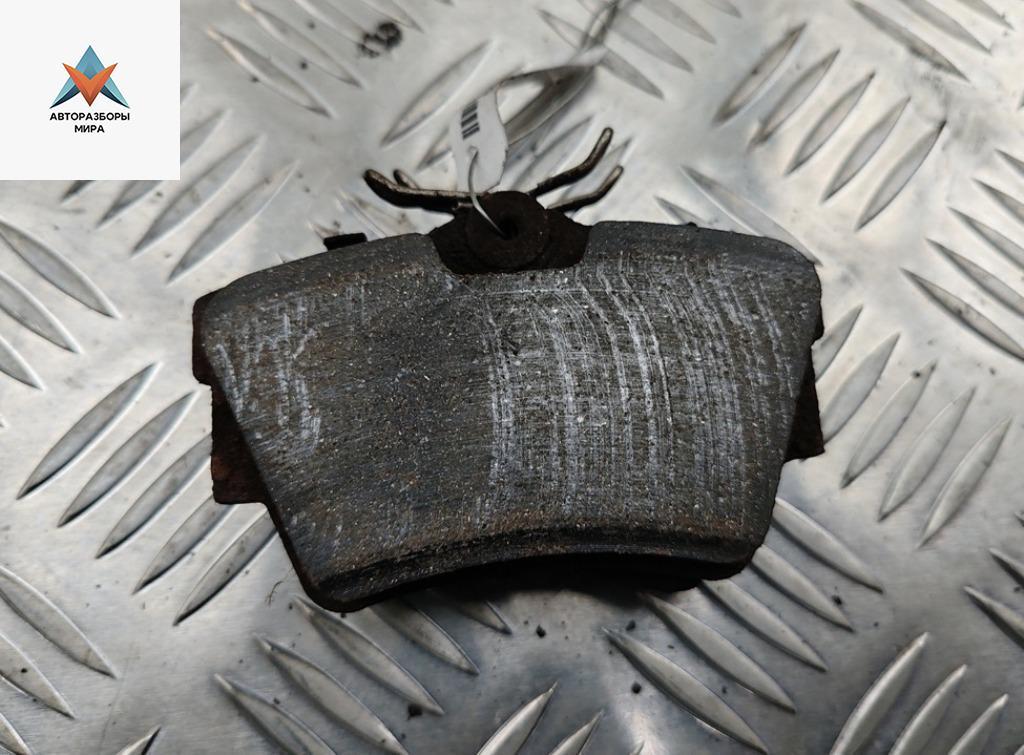 Колодки тормозные задние Opel Vivaro A 2005, 1.9 л., дизель, МКПП, белый, микроавтобус - фото №1