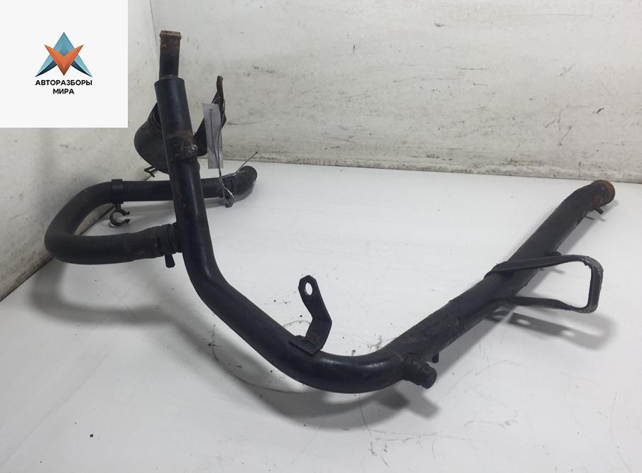 трубка охлаждающей жидкости Volkswagen Transporter T4 1994, 2.4 л., дизель, МКПП - фото №1