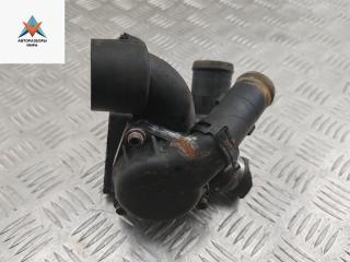 корпус термостата Volkswagen Phaeton 1 поколение 2003, 3.2 л., бензин, АКПП, чёрный, седан, 022121121E