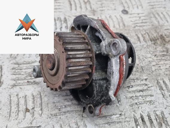 насос антифриза дополнительный Skoda Octavia mk1 (A4 1U) 1999, 1.6 л., бензин, МКПП, зелёный, универсал - фото №1