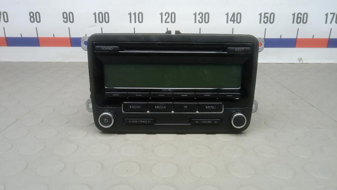 магнитола Volkswagen Tiguan 1 поколение 2010, 2.0 л., дизель, МКПП, внедорожник 5 дв., 5M0057187AX - фото №1