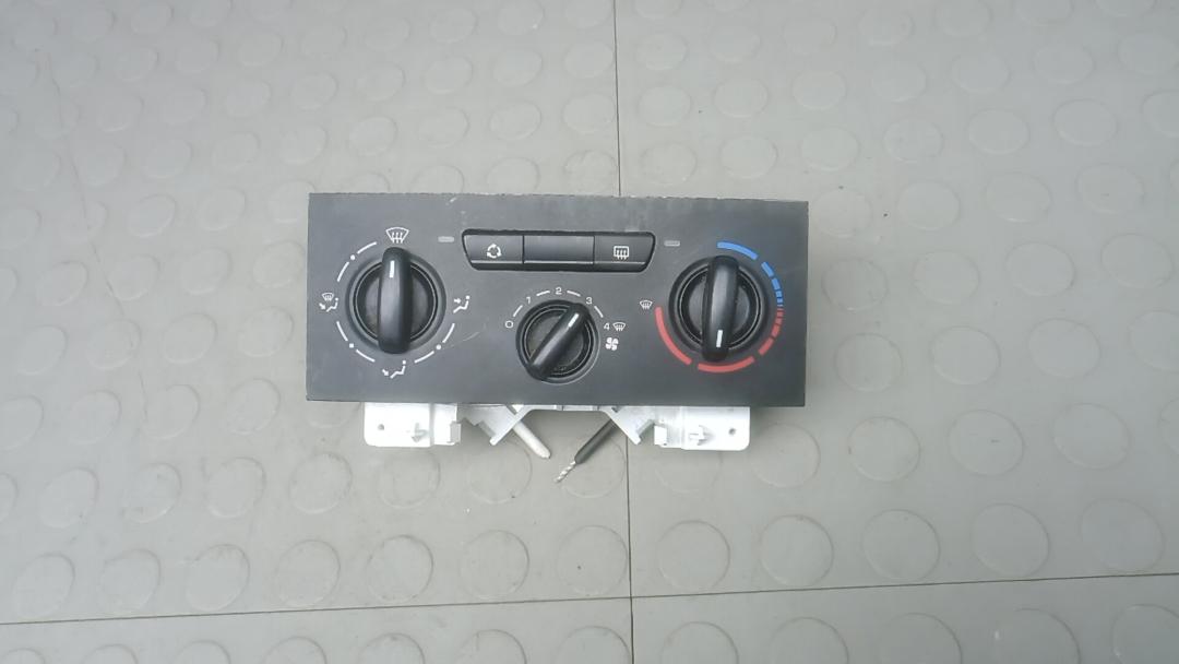 блок управления печки / климат-контроля Citroen Berlingo 2 поколение (B9) 2009, 1.6 л., дизель, МКПП - фото №1