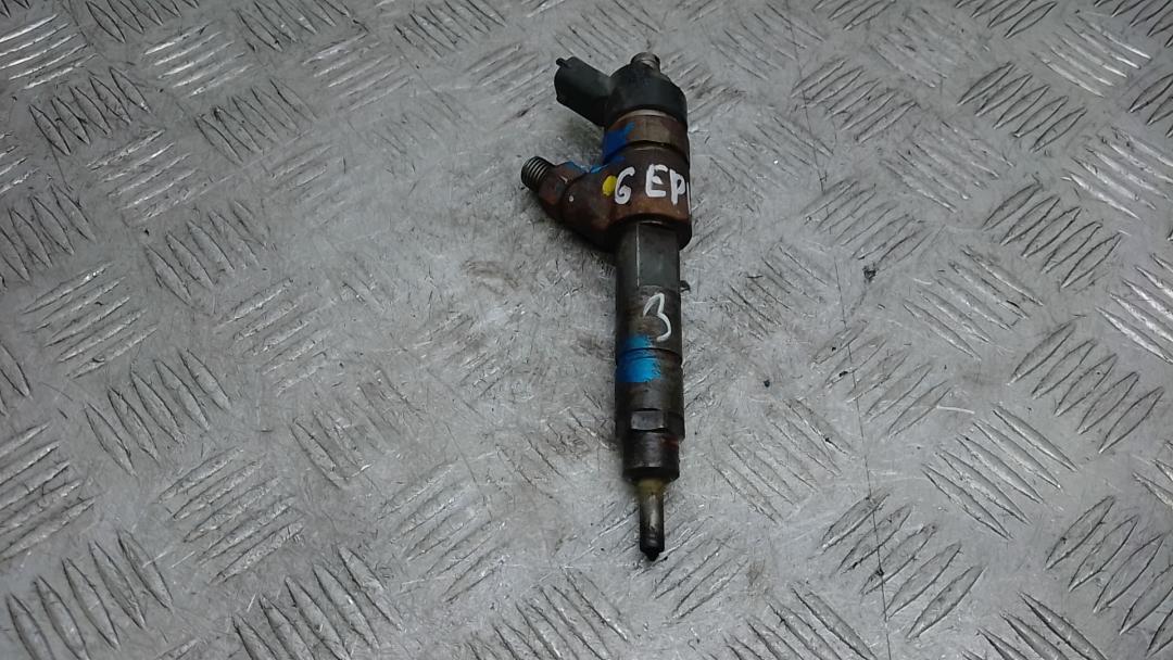 форсунка IVECO Daily 3 поколение 2004, 2.8 л., дизель, МКПП, микроавтобус, 0445120002 - фото №1