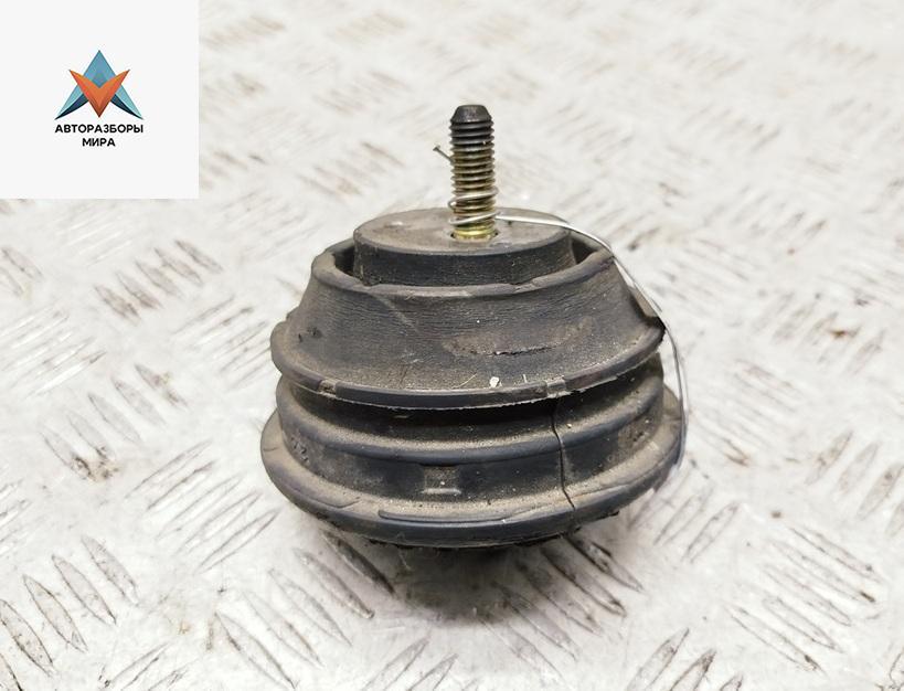 подушка крепления двигателя BMW 5 серия E39 1997, 2.5 л., бензин, МКПП, серый, универсал, 1094365 - фото №1