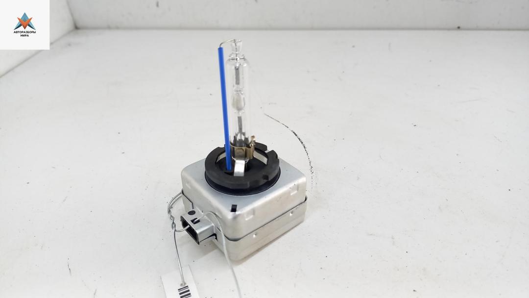 лампочка BMW 5 серия E60/E61 2006, 2.5 л., бензин, АКПП, серый, седан, 13857900 - фото №1