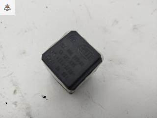 блок управления вентилятором (реле) Opel Zafira 2 поколение (B) 2006, 1.6 л., бензин, МКПП, серый, минивэн, 13171831