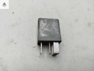 реле (прочие) Opel Zafira 2 поколение (B) 2006, 1.6 л., бензин, МКПП, серый, минивэн, 13100504